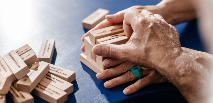 ¿Manos secas y agrietadas? Qué es, por qué ocurre y cómo solucionarlo - BOXSR - rutinas de cosmética masculina natural, cuidado personal para hombres